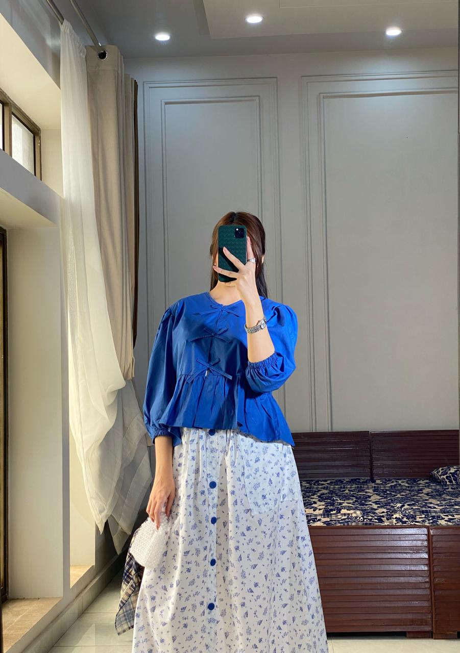 Azure Mini Top With White Floral Printed Pockets Skirt