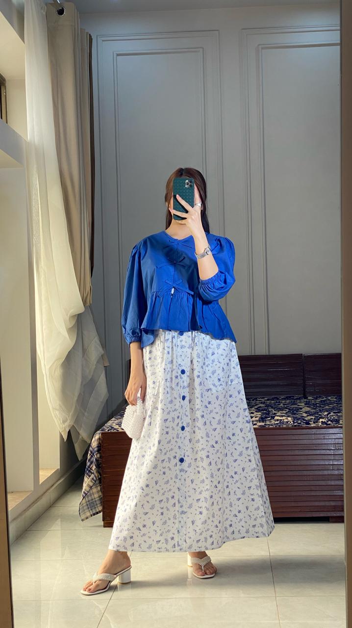 Azure Mini Top With White Floral Printed Pockets Skirt