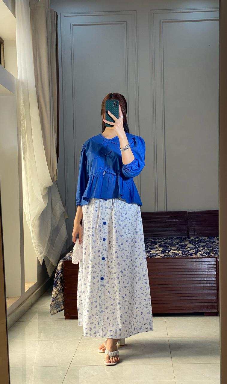 Azure Mini Top With White Floral Printed Pockets Skirt