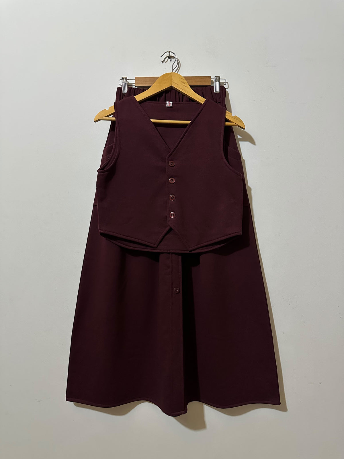 Maroon Vaist & Skirt Set