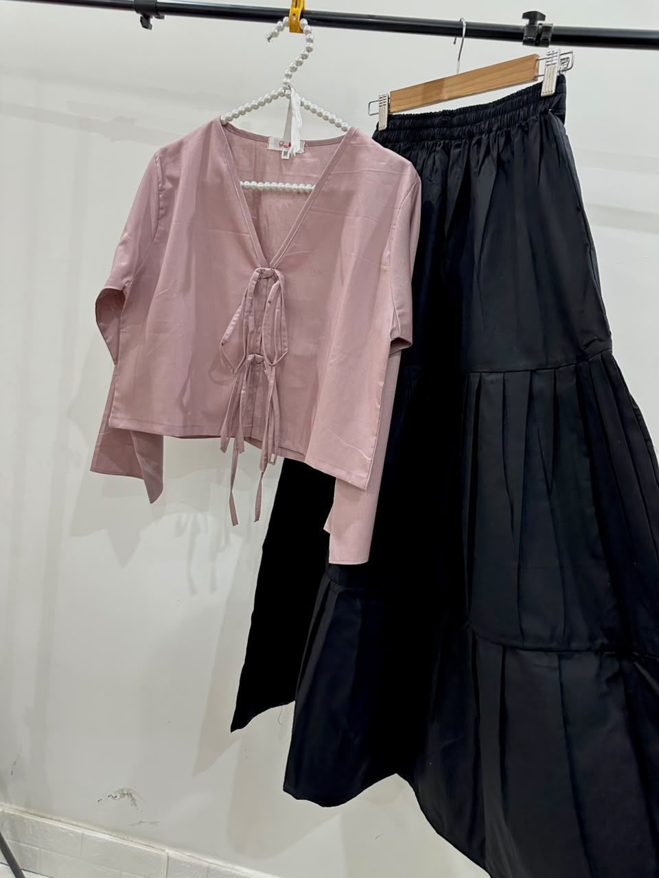 Summer Rose Pink V-Neck Top & Black Tired Skirt