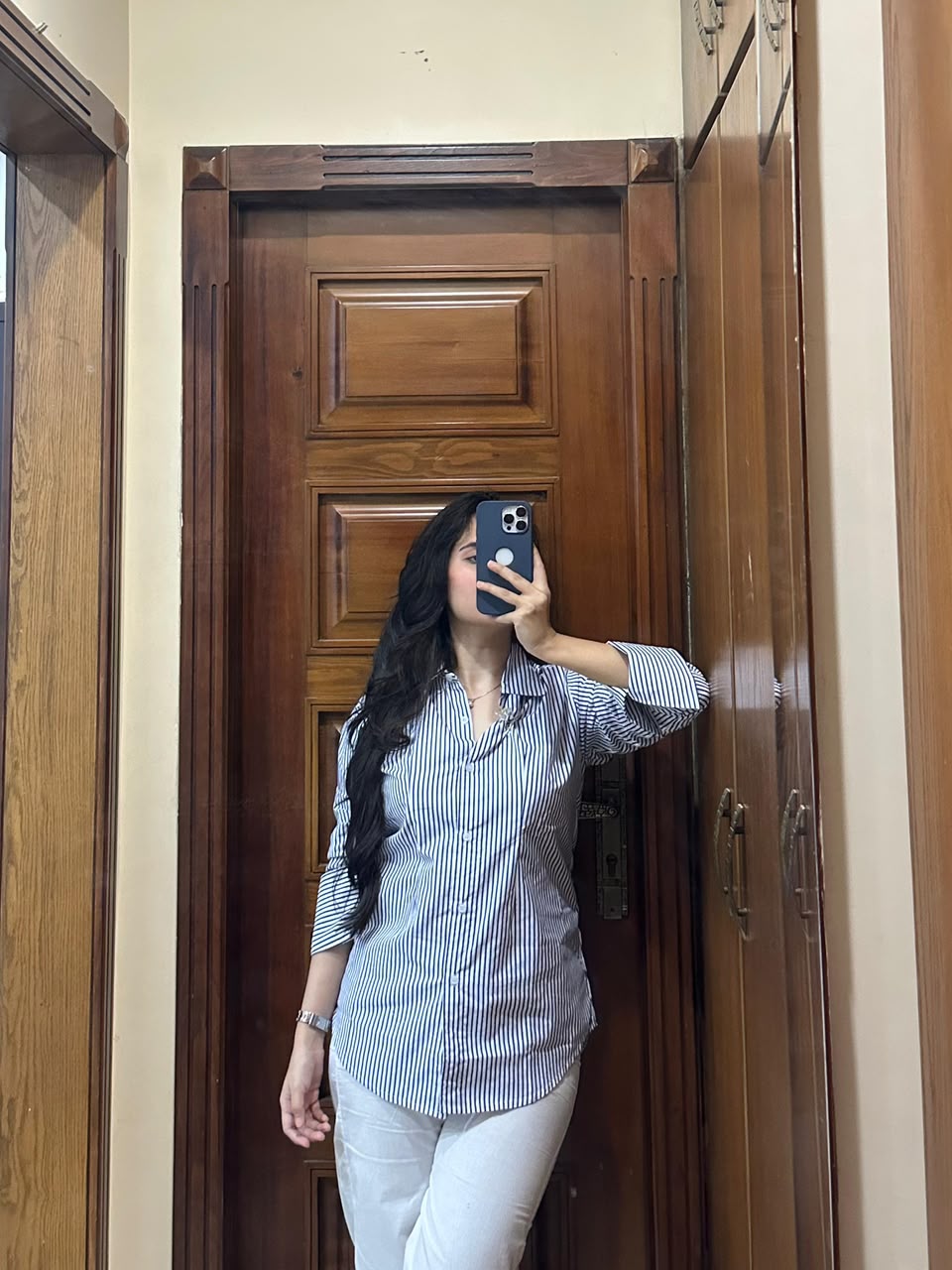 Corset Blue Lining Shirt & White Cotton Wide-Leg Jeans